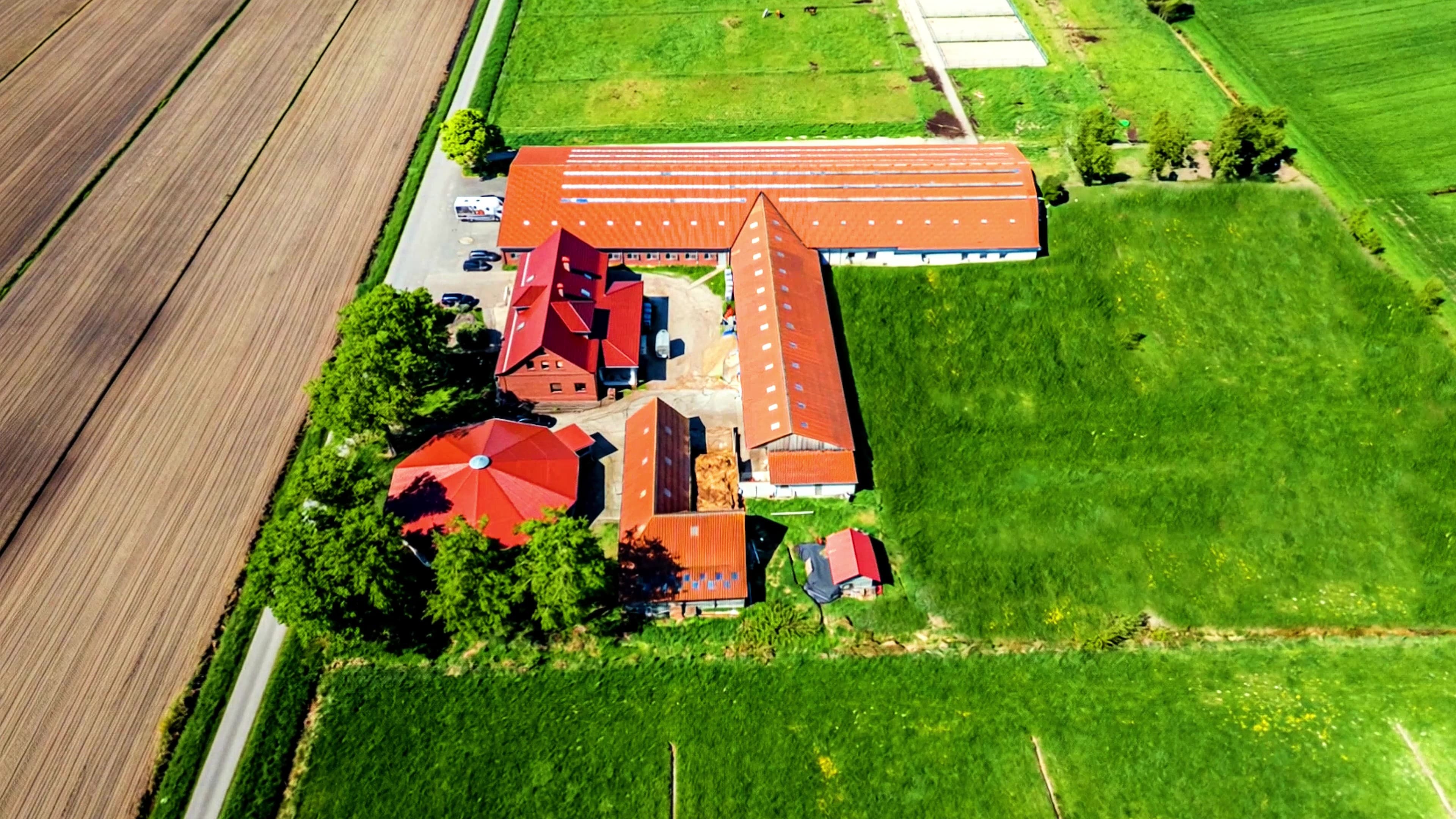 Luftaufnahme der gesamten Hofanlage